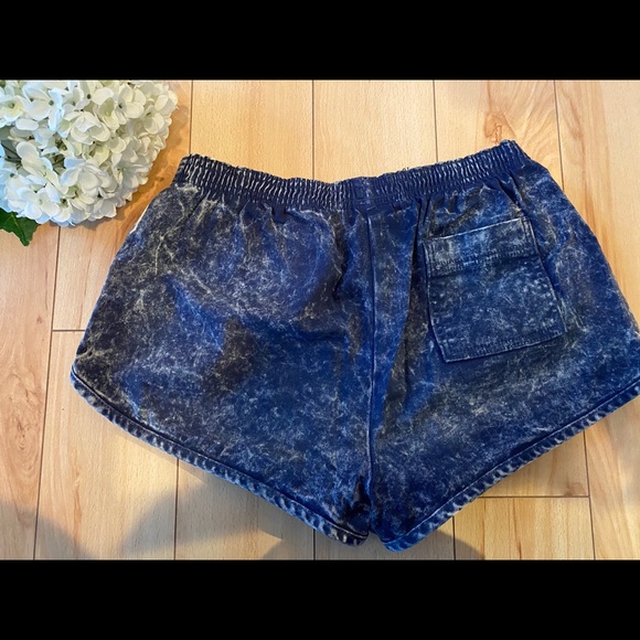 American apparel acid wash shorts - Picture 2 of 2